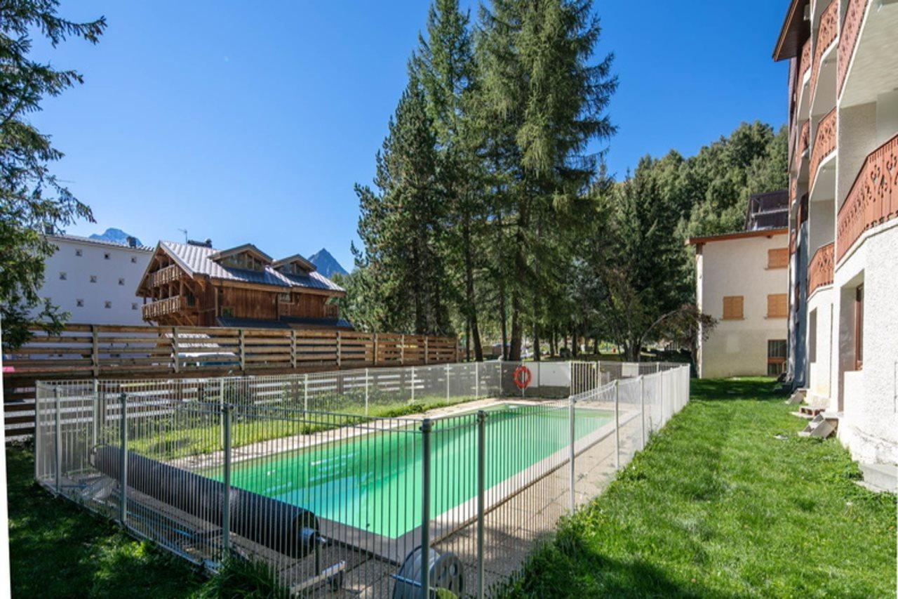 Vacanceole - Residence L'Edelweiss Les Deux Alpes Exterior photo
